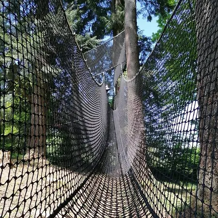 Πανσιόν Monchateau Etoile, Insolite Avec Merlas