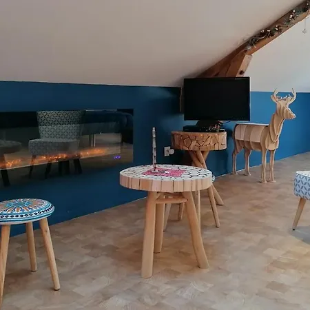 Monchateau Etoile, Insolite Avec Merlas