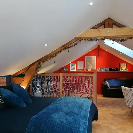 Monchateau Etoile, Insolite Avec 招待所