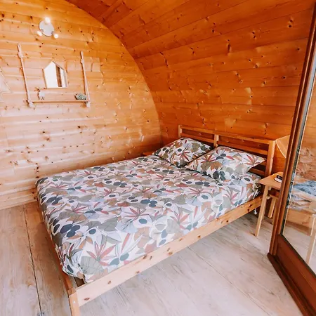 Monchateau Etoile, Insolite Avec 3* Merlas